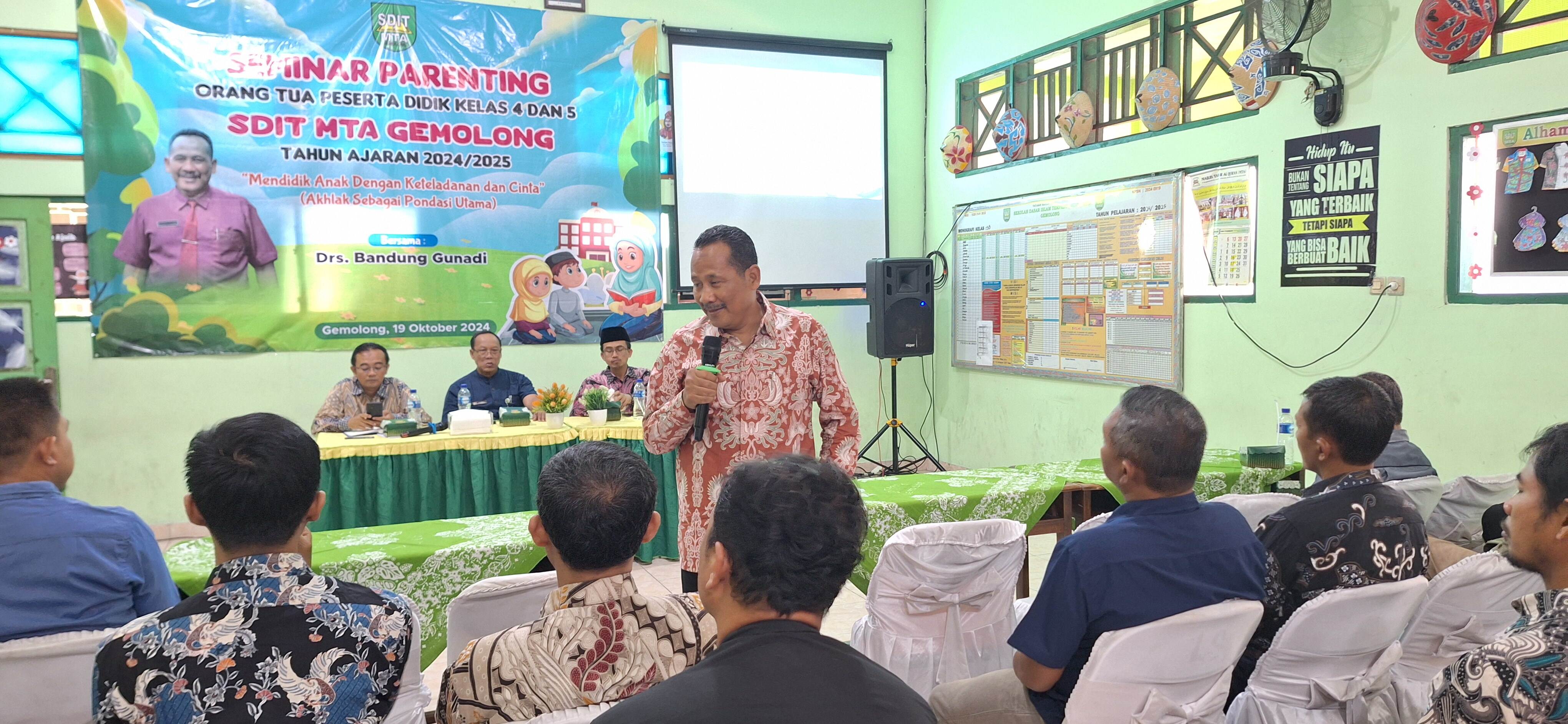 Mendidik dengan Cinta: Orang Tua Siswa Kelas 4-5 Belajar Membentuk Karakter Anak